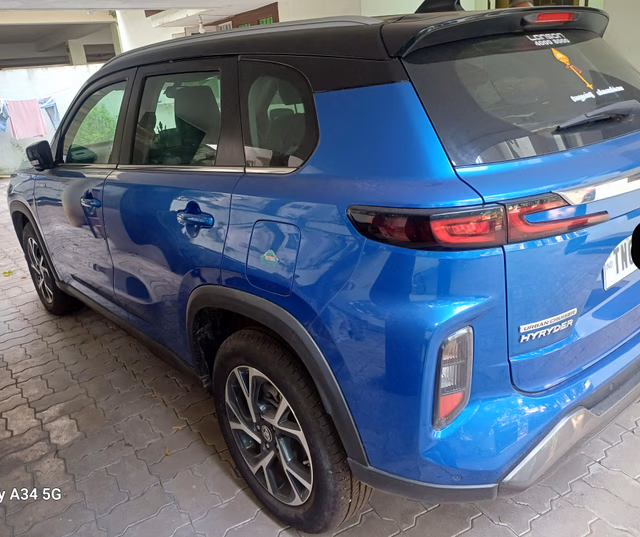 Toyota Toyota Hyryder view 5