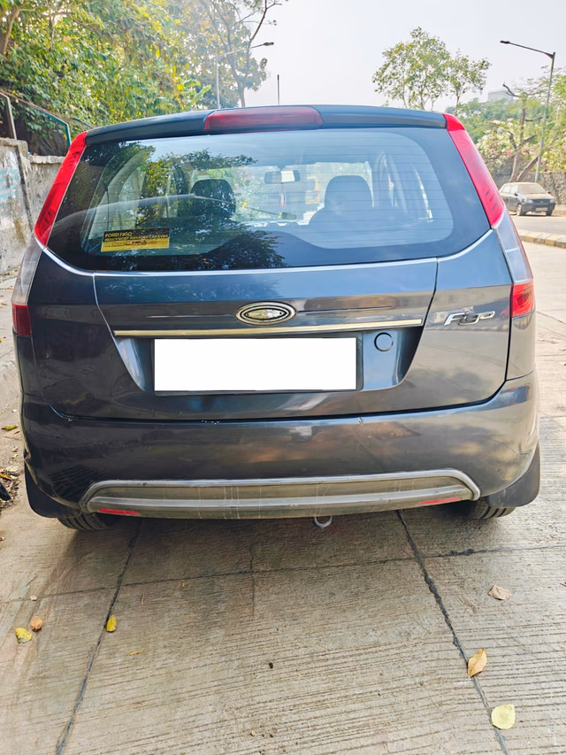 Ford Ford Figo view 3