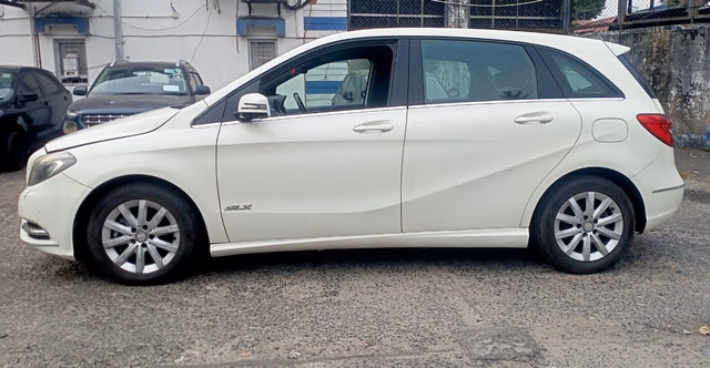 Mercedes-Benz Mercedes-Benz B Class view 4