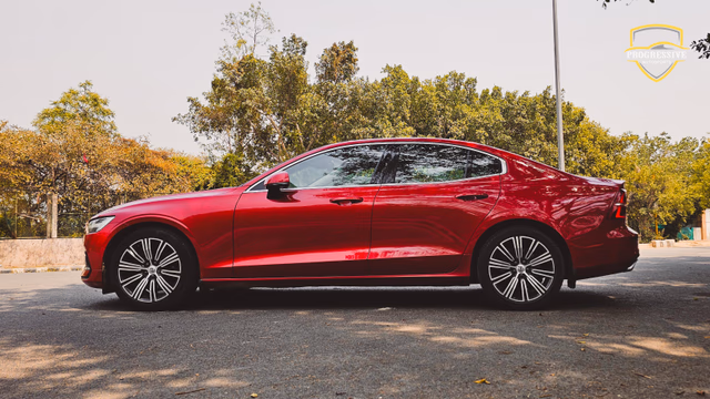 Volvo Volvo S60 view 4