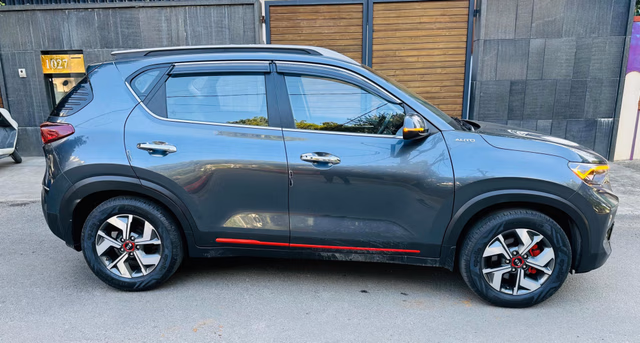 Kia Kia Sonet view 5