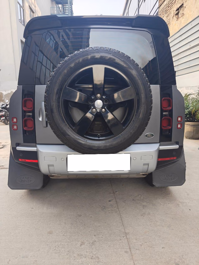 Land Rover Land Rover Defender view 4