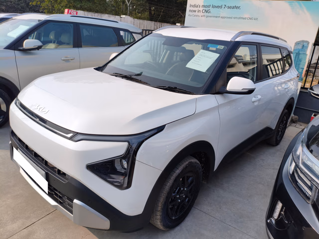 Kia Kia Carens Clavis view 3