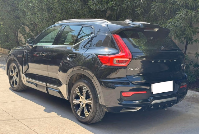 Volvo Volvo XC40 view 5