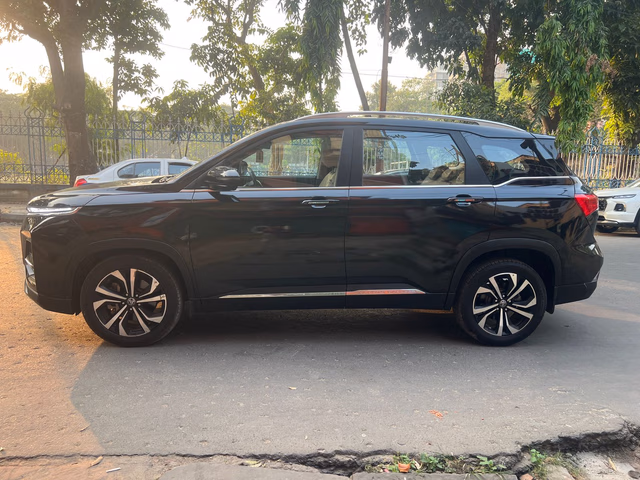 MG MG Hector view 2