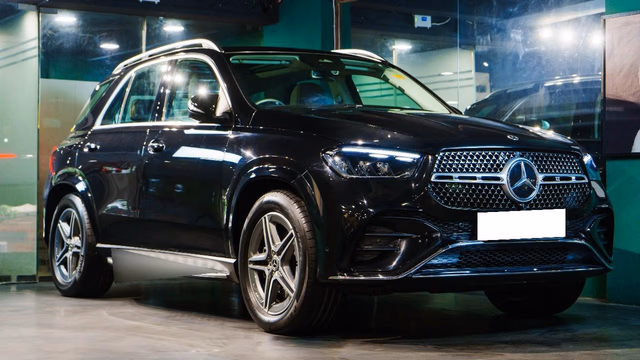 Mercedes-Benz Mercedes-Benz GLE view 2