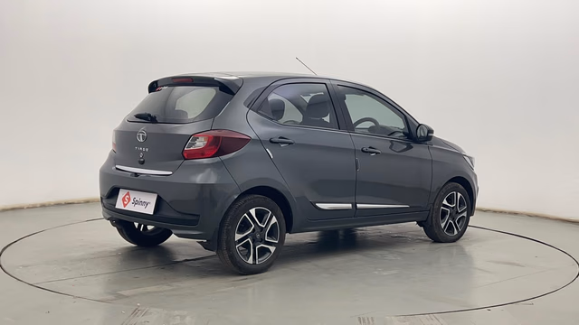 Tata Tata Tiago view 5