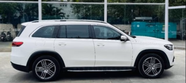 Mercedes-Benz Mercedes-Benz GLS view 3