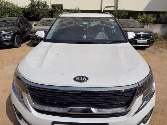 Kia Kia Seltos view 2