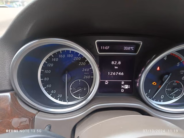 Mercedes-Benz Mercedes-Benz M-Class view 4