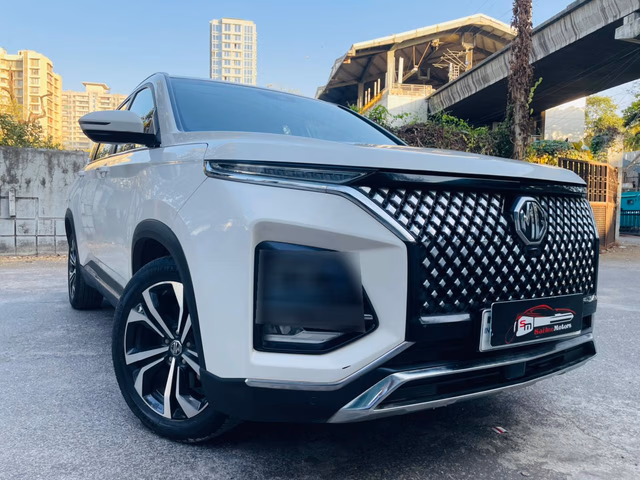 MG MG Hector Plus view 2