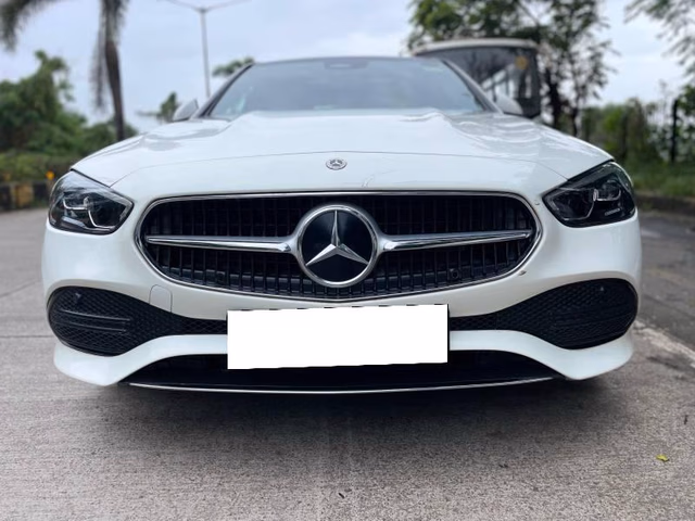 Mercedes-Benz Mercedes-Benz C-Class view 2