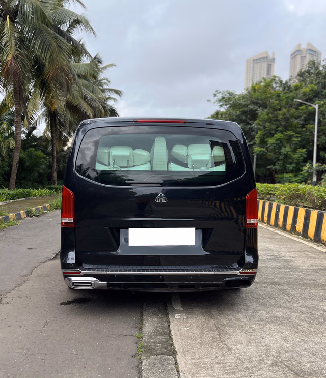 Mercedes-Benz Mercedes-Benz V-Class view 4