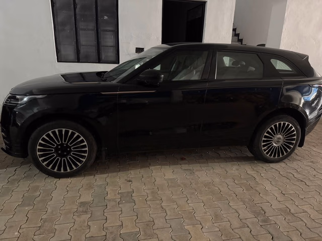 Land Rover Land Rover Range Rover Velar view 3