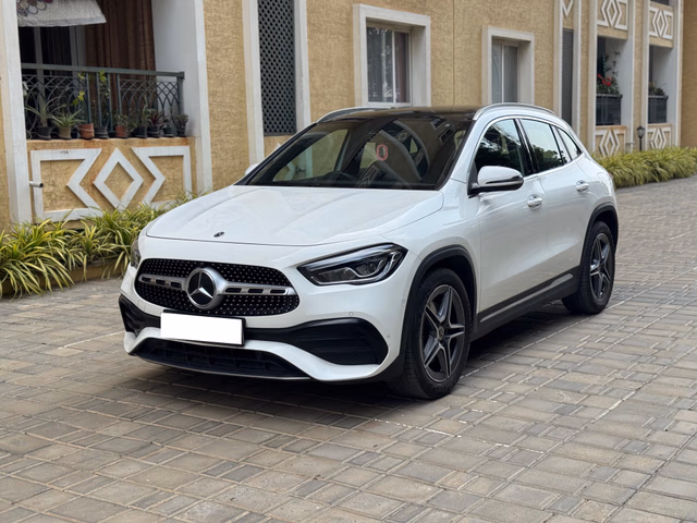 Mercedes-Benz Mercedes-Benz GLA view 5