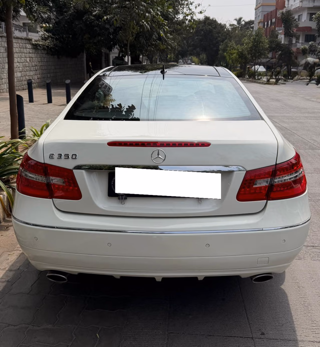 Mercedes-Benz Mercedes-Benz E-Class view 4