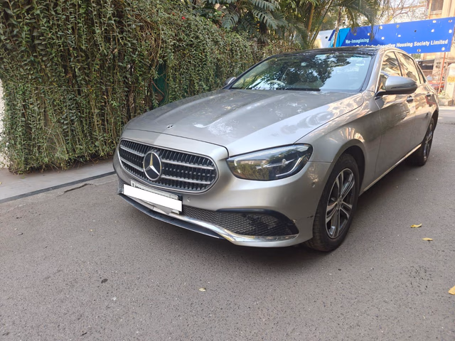 Mercedes-Benz Mercedes-Benz E-Class view 3