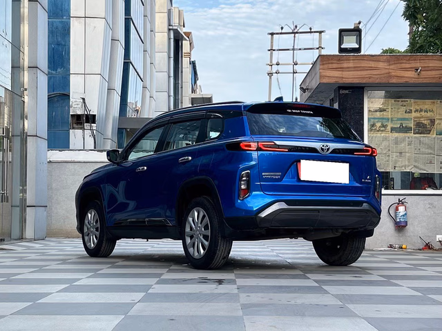 Toyota Toyota Hyryder view 5