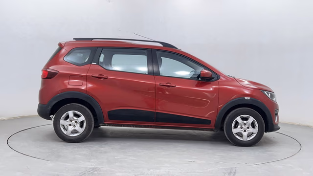 Renault Renault Triber view 4