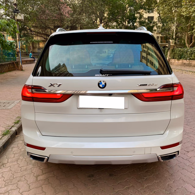 BMW BMW X7 view 4