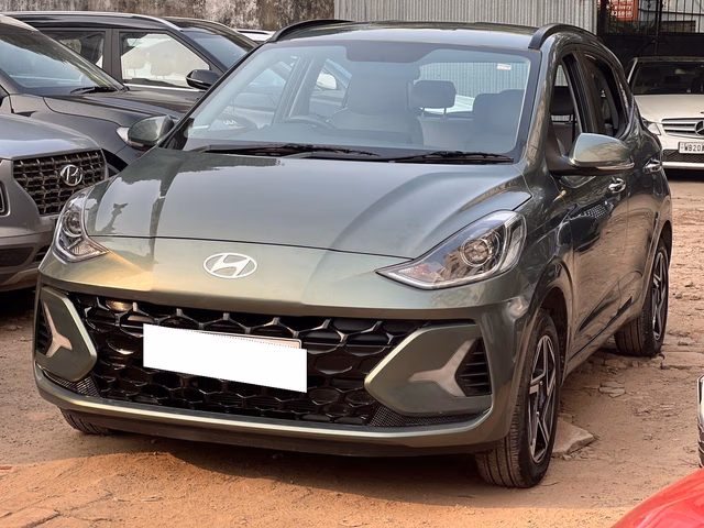 Hyundai Hyundai Grand i10 Nios view 4