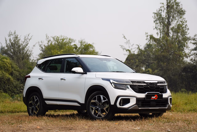 Kia Kia Seltos view 2