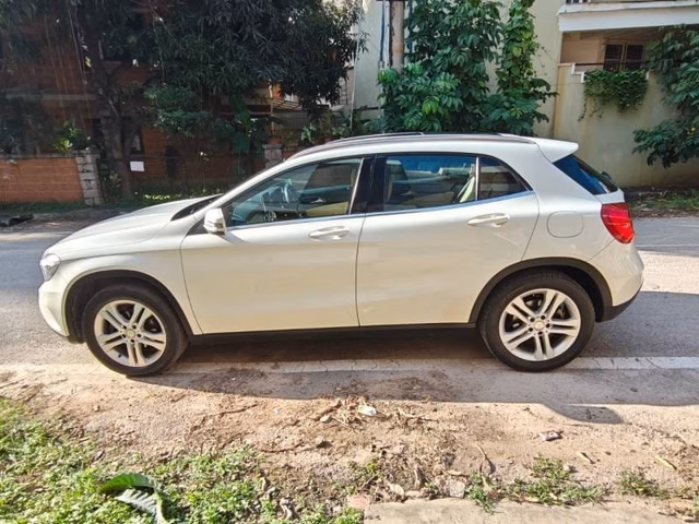 Mercedes-Benz Mercedes-Benz GLA Class view 5