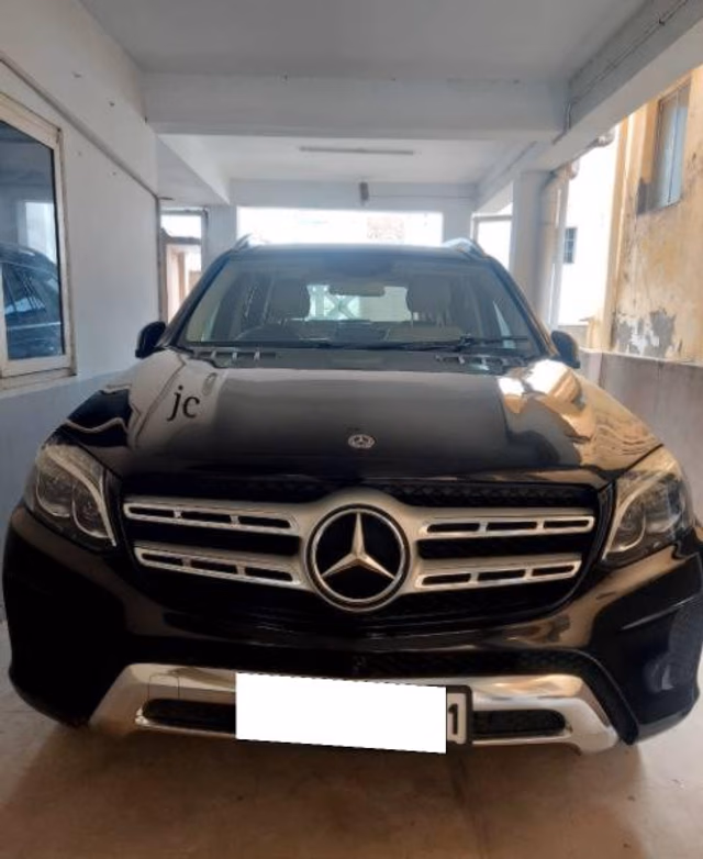Mercedes-Benz Mercedes-Benz GLS view 2