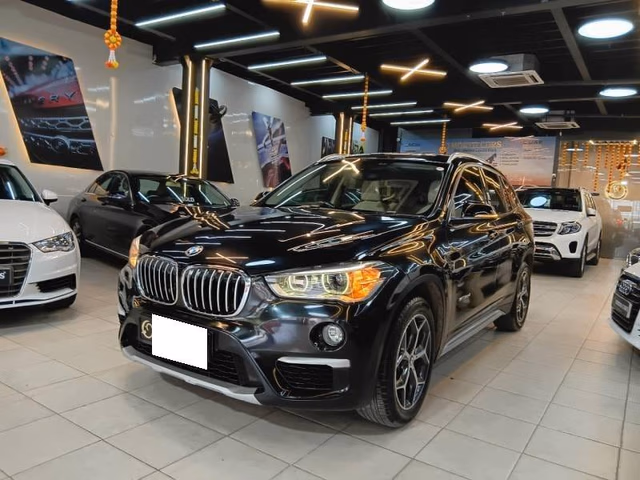 BMW BMW X1 view 4