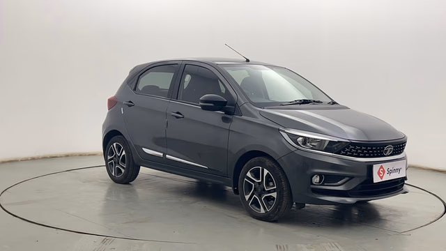 Tata Tata Tiago view 3