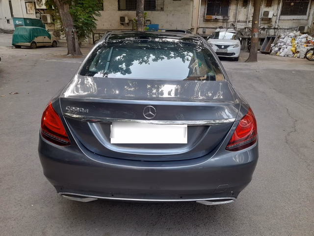 Mercedes-Benz Mercedes-Benz C-Class view 3