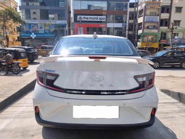 Hyundai Hyundai Aura view 4