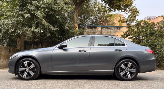 Mercedes-Benz Mercedes-Benz C-Class view 5