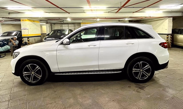 Mercedes-Benz Mercedes-Benz GLC view 5
