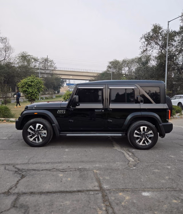 Mahindra Mahindra Thar ROXX view 5