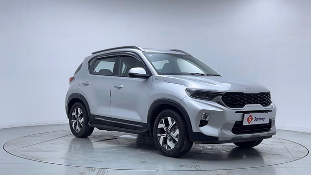 Kia Kia Seltos view 3