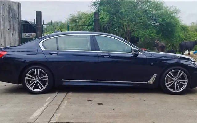 BMW BMW M Series view 3