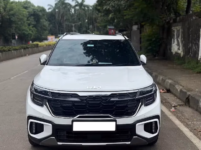 Kia Kia Seltos view 2