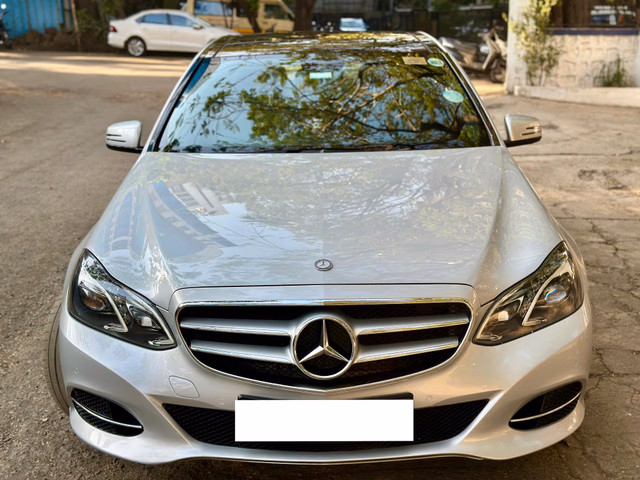 Mercedes-Benz Mercedes-Benz E-Class view 5