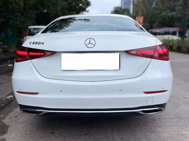 Mercedes-Benz Mercedes-Benz C-Class view 4