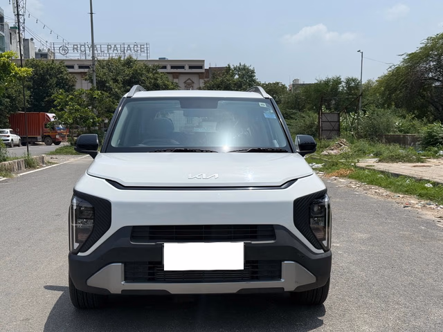 Kia Kia Syros view 2