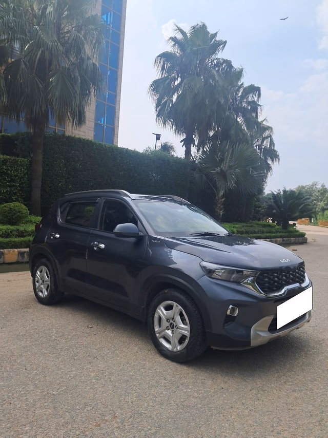 Kia Kia Sonet view 2