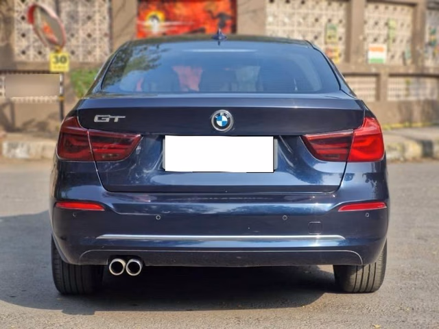 BMW BMW 3 Series GT view 4