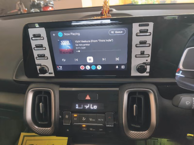 Kia Kia Sonet view 5