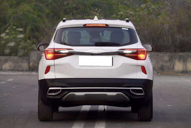 Kia Kia Seltos view 4