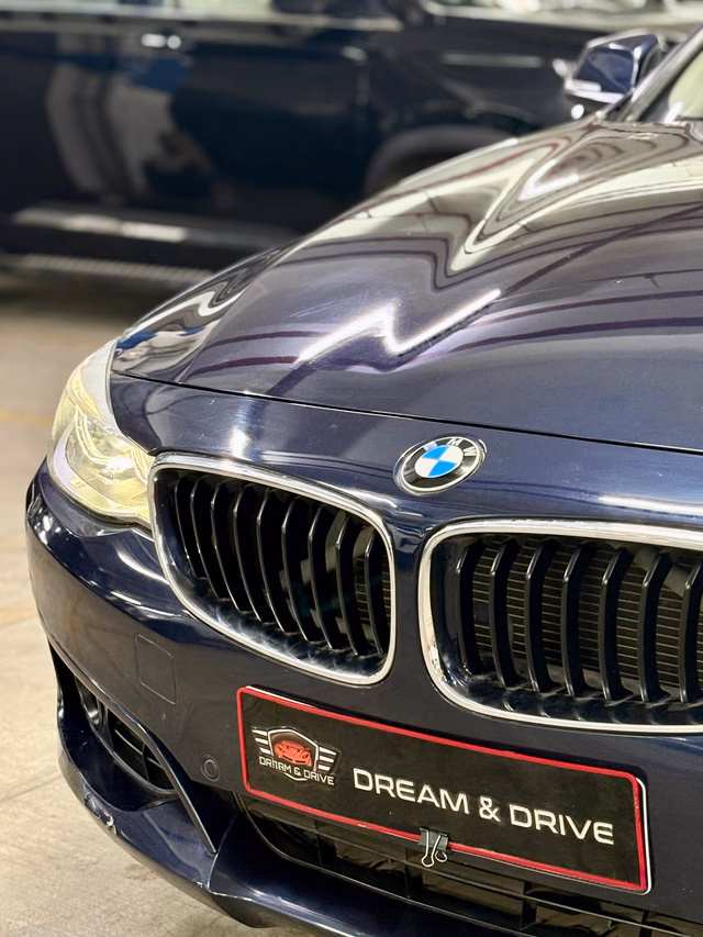 BMW BMW 3 Series GT view 2