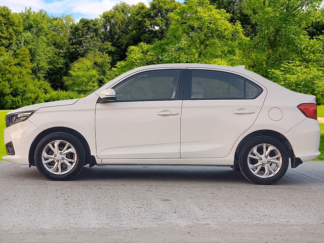 Honda Honda Amaze view 4