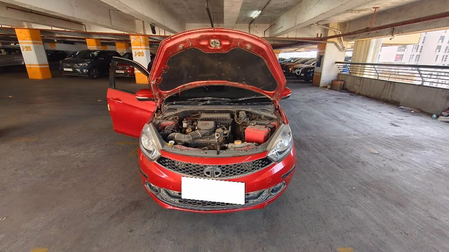 Tata Tata Tiago view 5