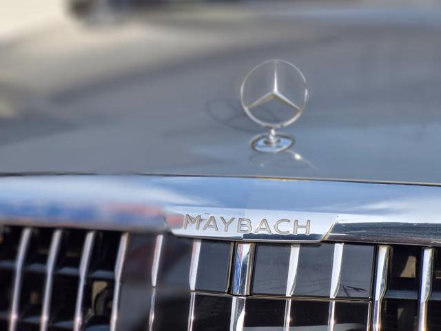 Mercedes-Benz Mercedes-Benz S-Class view 5