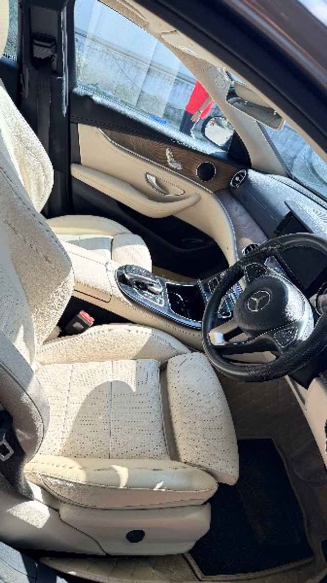 Mercedes-Benz Mercedes-Benz E-Class view 5